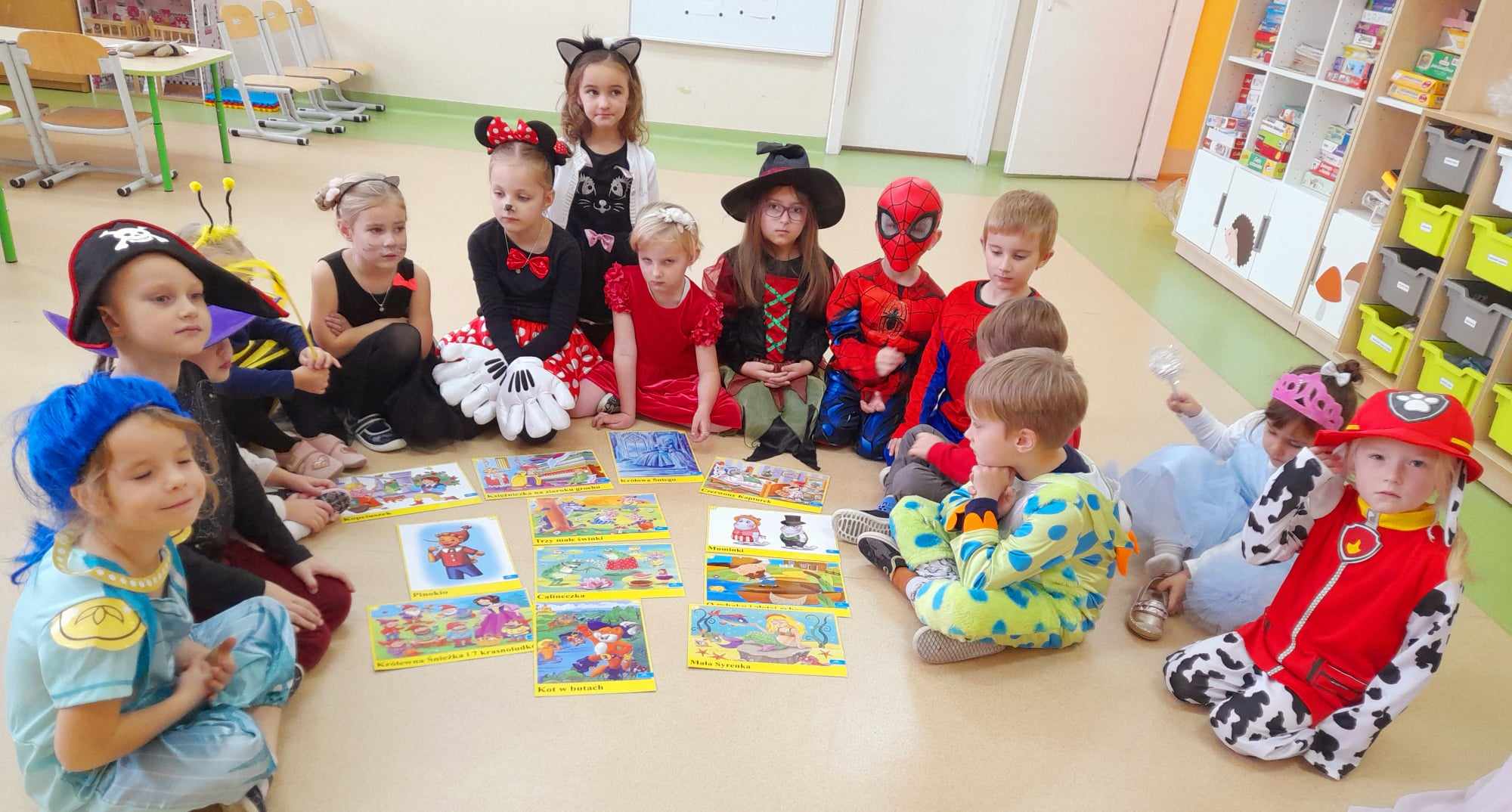 Dzień postaci z bajek u Misiów.