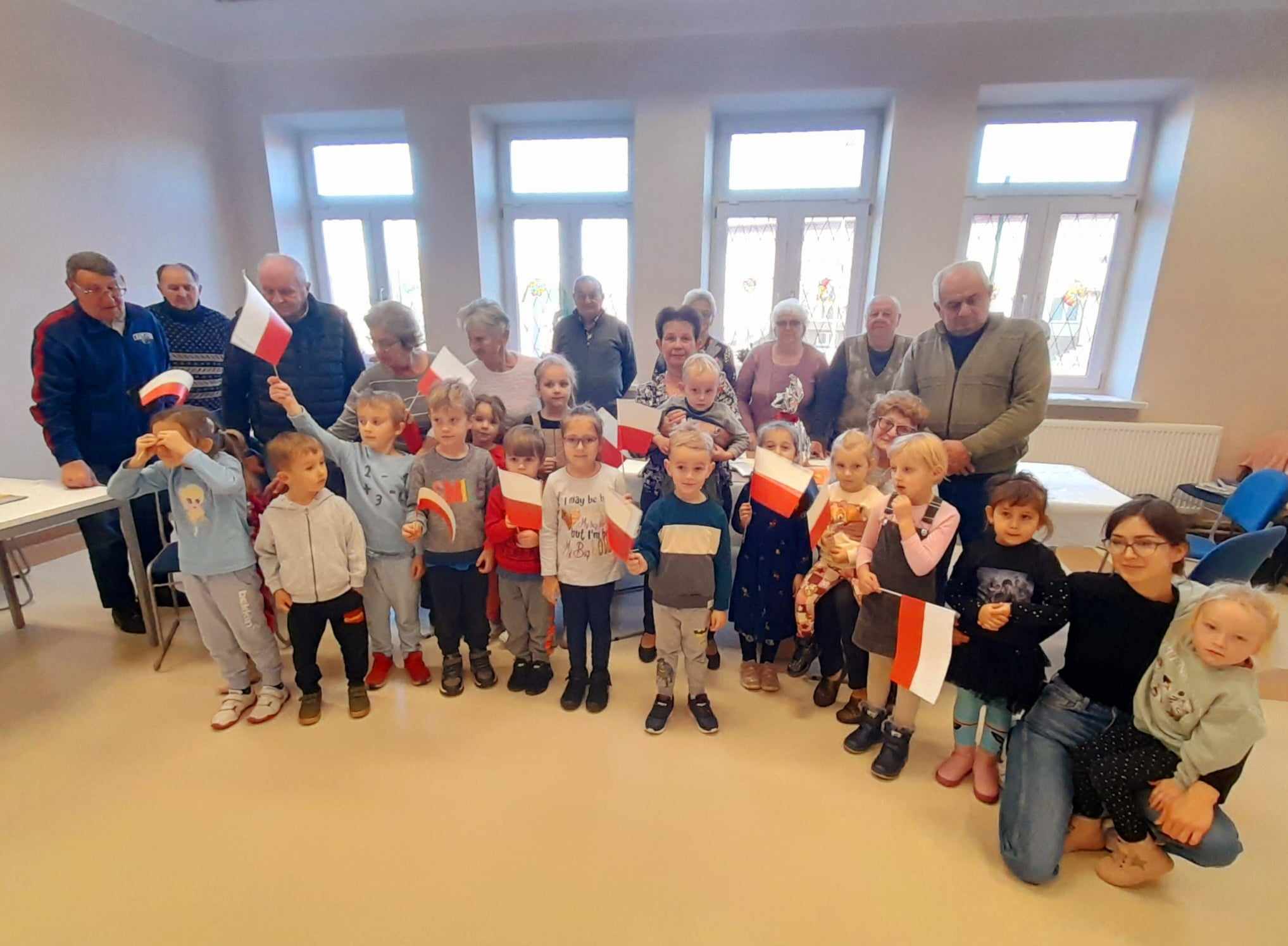 „Wizytą Misiów w Klubie Seniora w Jadownikach Mokrych”