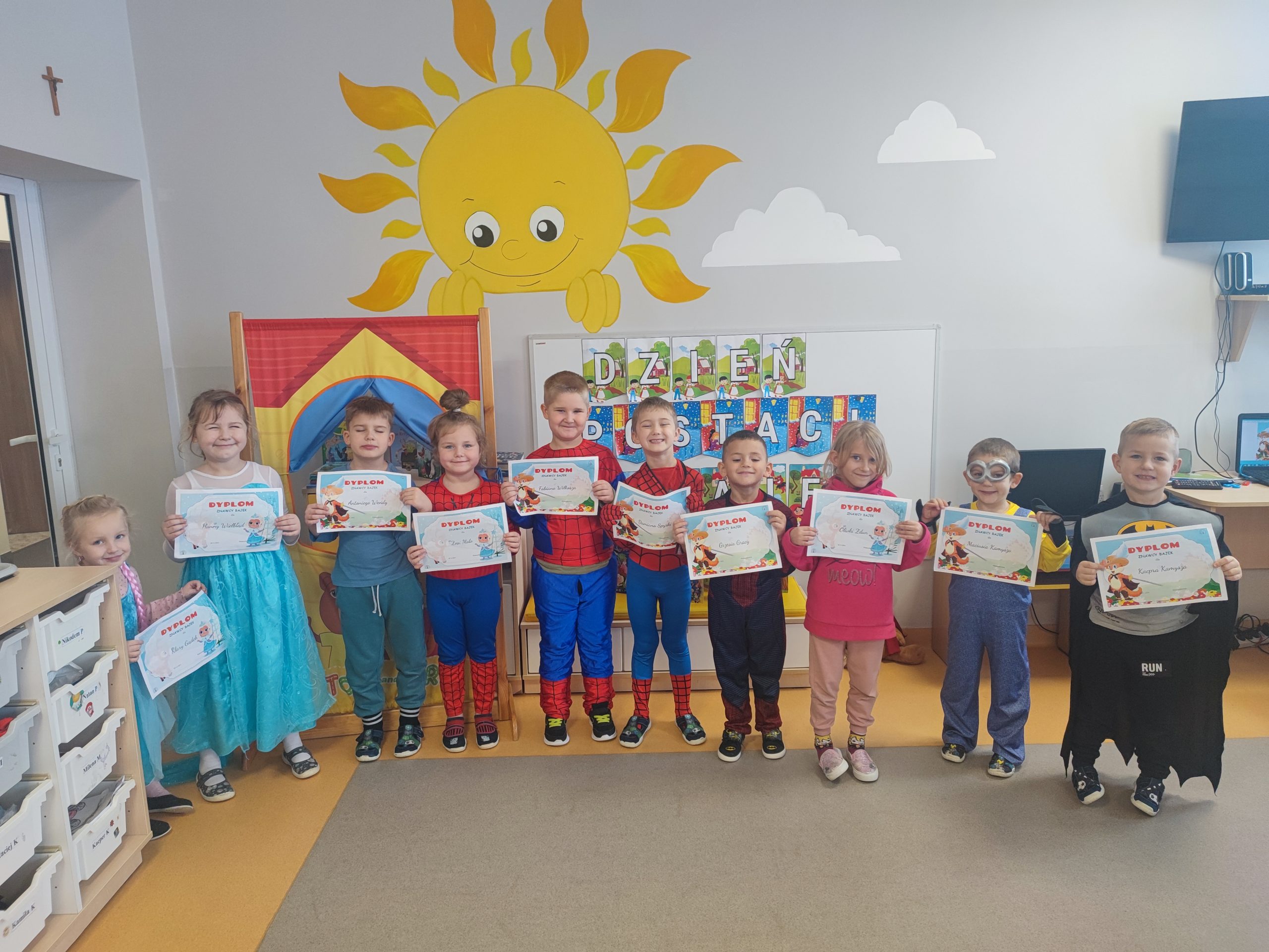 Dzień Postaci z Bajek w grupie Promyczków.